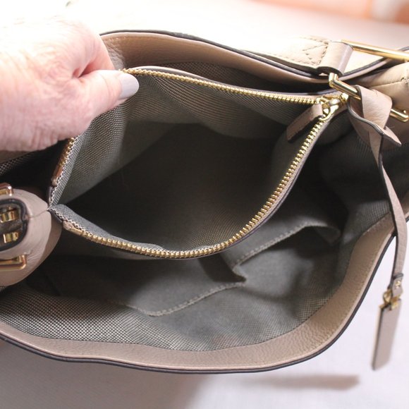 Vince Camuto Large Taupe Pebbled Leather Satchel w/ Dust Bag - Picture 10 of 16